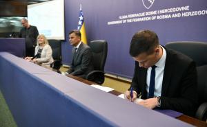 Foto: A.K./Radiosarajevo.ba / U Vladi FBiH potpisnai ugovori